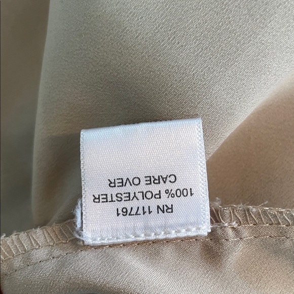 Speed Control Cream Button-Front Drawstring High-Low Shirt Dress - Picture 7 of 11